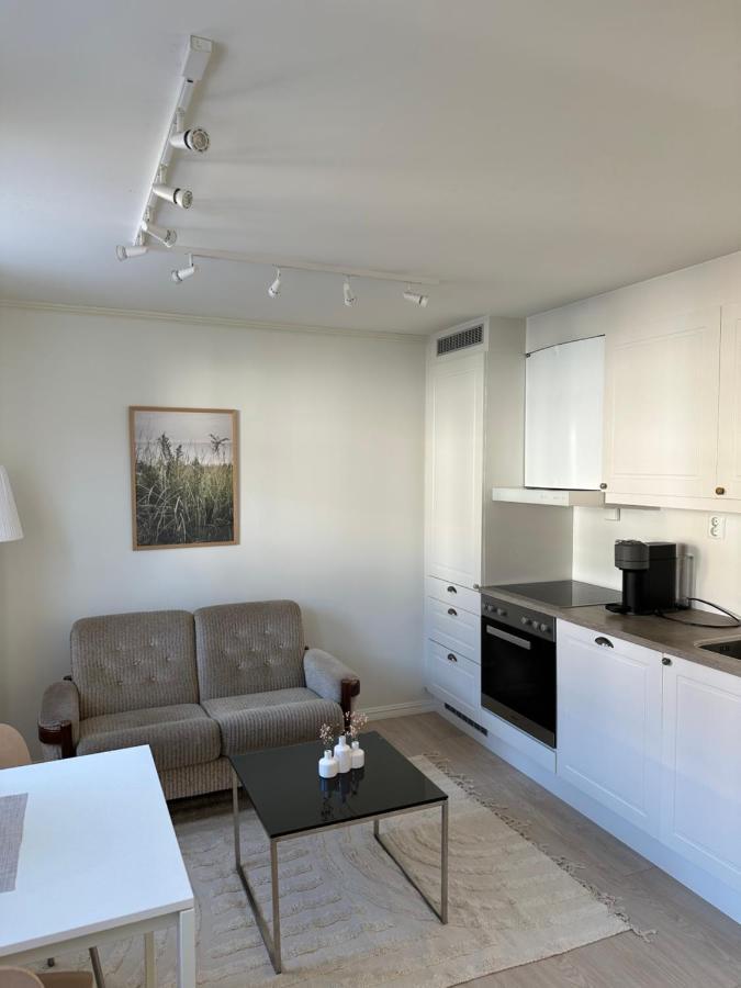 Cosy 2-Rooms Apartment In The City Center Tromsø Exteriör bild